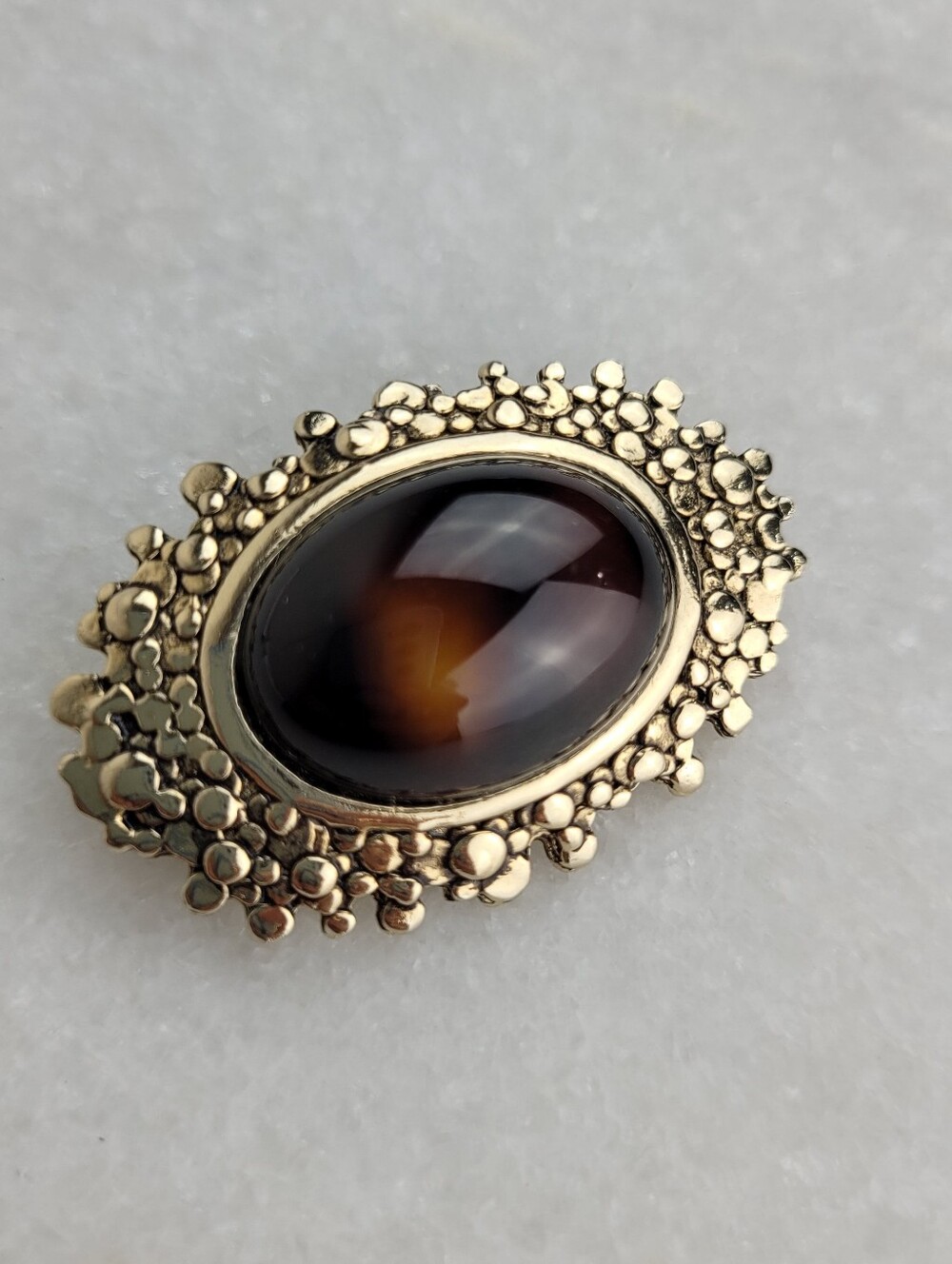 Vintage Sarah Coventry "Norwegian Wood" Faux Tiger's Eye Brooch (1970s)